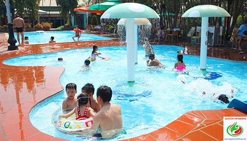Hồ bơi Nhật Nguyệt quận Bình Thạnh